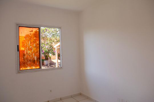 Quarto 1 de casa de condomínio à venda com 2 quartos, 76m² em Residencial Brisas do Cerrado, Goiânia