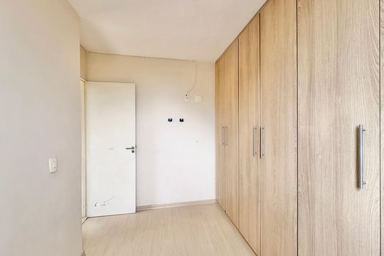 Quarto 2 de apartamento para alugar com 2 quartos, 53m² em Jardim Iris, São Paulo