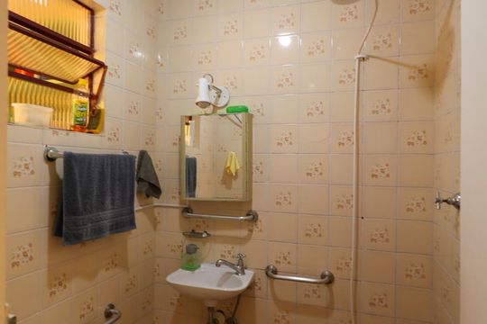 Banheiro de Serviço de casa à venda com 2 quartos, 125m² em Jardim Santa Terezinha (pedreira), Diadema