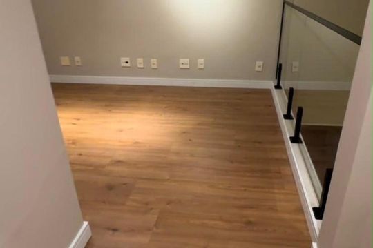 Corredor de apartamento para alugar com 1 quarto, 70m² em Paraíso do Morumbi, São Paulo