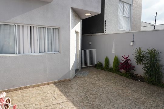 Garagem de casa para alugar com 2 quartos, 150m² em Villas do Jaguari, Santana de Parnaíba