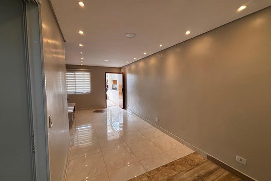 Sala de casa de condomínio à venda com 3 quartos, 110m² em Parque Fernao Dias, Barueri