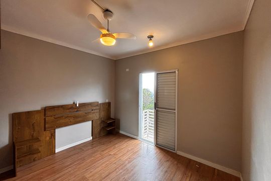 Suíte  de casa de condomínio à venda com 3 quartos, 110m² em Parque Fernao Dias, Barueri