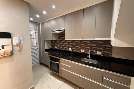 Cozinha  de casa de condomínio à venda com 3 quartos, 110m² em Parque Fernao Dias, Barueri