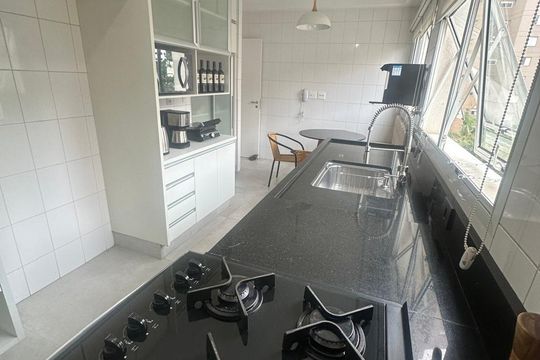 Cozinha de apartamento à venda com 3 quartos, 173m² em Panamby, São Paulo