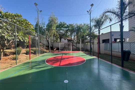 Quadra Esportiva de apartamento à venda com 3 quartos, 67m² em Serrano, Belo Horizonte
