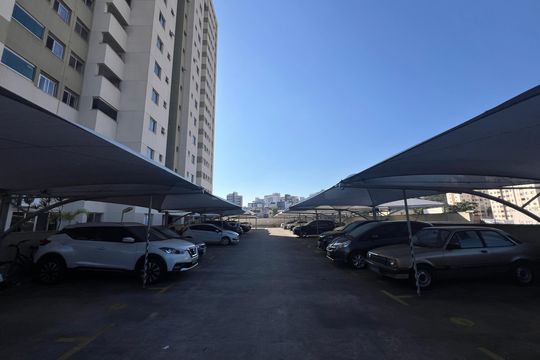 Garagem de apartamento à venda com 3 quartos, 67m² em Serrano, Belo Horizonte