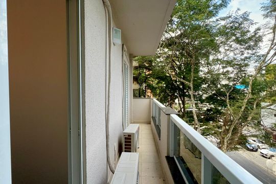 Varanda de apartamento para alugar com 2 quartos, 71m² em Sumaré, São Paulo