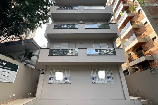 Fachada de apartamento para alugar com 2 quartos, 71m² em Sumaré, São Paulo