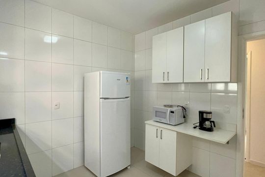 Cozinha de apartamento para alugar com 2 quartos, 71m² em Sumaré, São Paulo