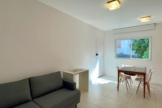 Sala de apartamento para alugar com 2 quartos, 62m² em Sumaré, São Paulo