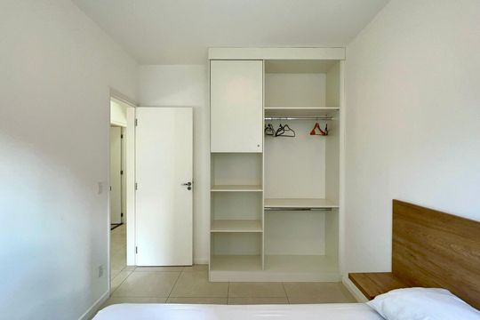 Quarto 2 de apartamento para alugar com 2 quartos, 62m² em Sumaré, São Paulo