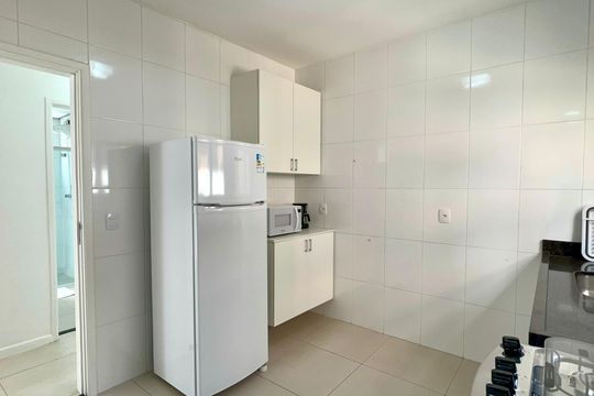 Cozinha de apartamento para alugar com 2 quartos, 62m² em Sumaré, São Paulo