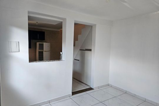 Casa para alugar com 2 quartos, 50m² em Loteamento Adventista Campineiro, Hortolândia