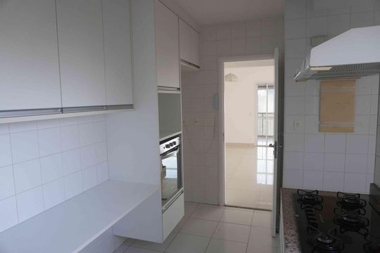 Cozinha de apartamento para alugar com 2 quartos, 144m² em Alphaville, Santana de Parnaíba