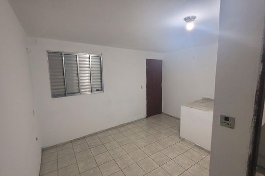 Quarto 2 de casa para alugar com 3 quartos, 80m² em Parque dos Bancarios, São Paulo