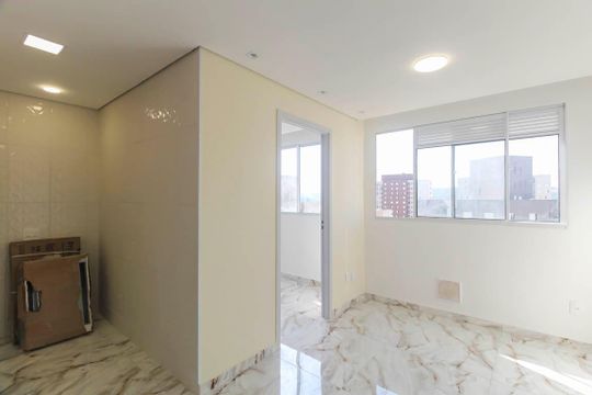 Apartamento para alugar com 2 quartos, 32m² em Parque São Lourenço, São Paulo
