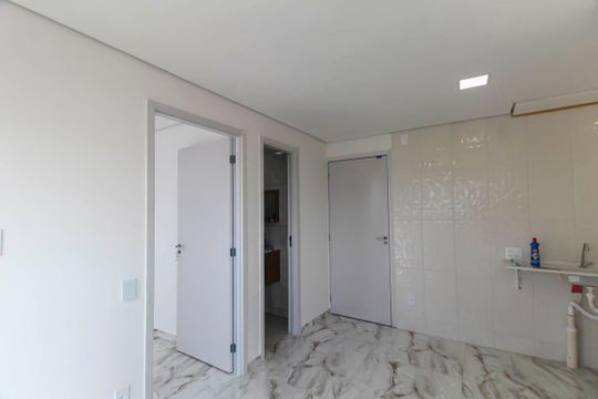 Apartamento para alugar com 2 quartos, 32m² em Parque São Lourenço, São Paulo