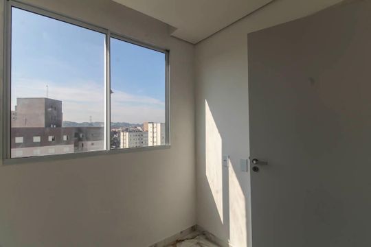 Apartamento para alugar com 2 quartos, 32m² em Parque São Lourenço, São Paulo