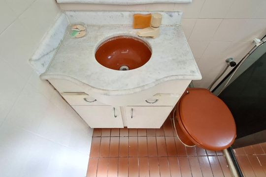 Banheiro da suíte de apartamento para alugar com 3 quartos, 96m² em Pituba, Salvador