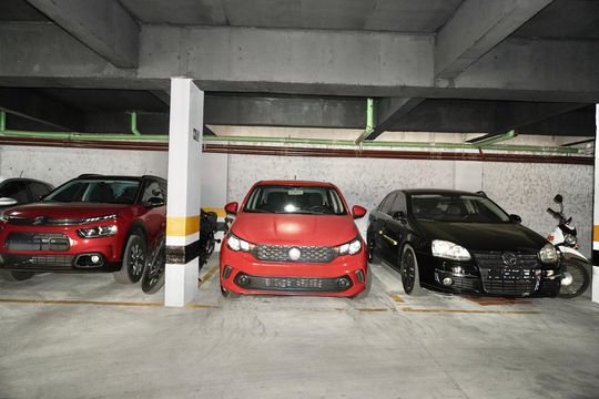Garagem  de apartamento à venda com 2 quartos, 70m² em Jardim Industrial, Contagem