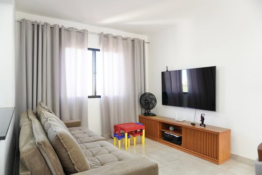 Sala  de apartamento à venda com 2 quartos, 70m² em Jardim Industrial, Contagem