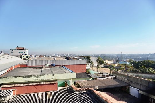 Vista  de apartamento à venda com 2 quartos, 70m² em Jardim Industrial, Contagem