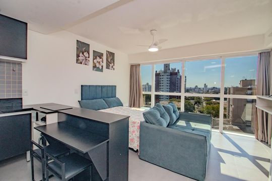 Kitnet/Studio para alugar com 1 quarto, 30m² em Vila Ipiranga, Porto Alegre