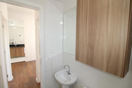 Banheiro de apartamento para alugar com 2 quartos, 41m² em Vila Nova Cachoeirinha, São Paulo