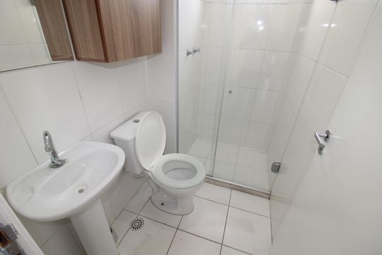 Banheiro de apartamento para alugar com 2 quartos, 41m² em Vila Nova Cachoeirinha, São Paulo