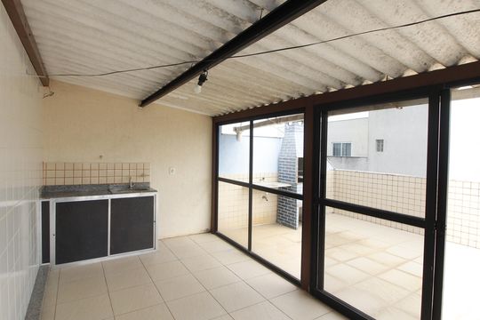 Cobertura de apartamento para alugar com 4 quartos, 125m² em Vila Nova, Cabo Frio