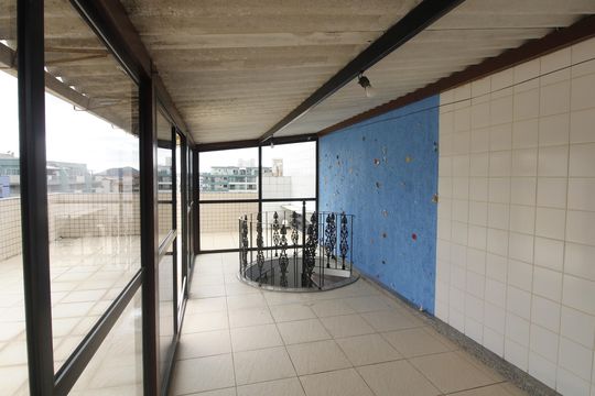 Cobertura de apartamento para alugar com 4 quartos, 125m² em Vila Nova, Cabo Frio