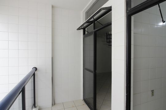 Área de Serviço de apartamento para alugar com 4 quartos, 125m² em Vila Nova, Cabo Frio
