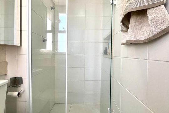 Banheiro da Suíte de apartamento à venda com 3 quartos, 80m² em Ponte Preta, Campinas