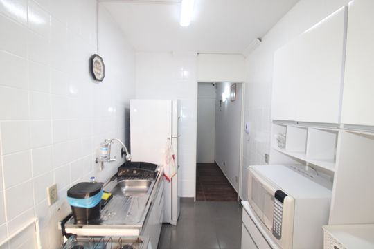 Cozinha de apartamento para alugar com 2 quartos, 48m² em Vila Nova Cachoeirinha, São Paulo