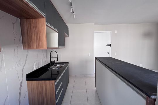 Cozinha de apartamento à venda com 2 quartos, 43m² em Vargem Grande, Rio de Janeiro
