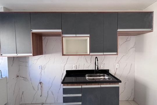 Cozinha de apartamento à venda com 2 quartos, 43m² em Vargem Grande, Rio de Janeiro