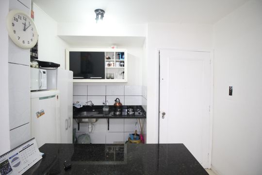 Cozinha de apartamento à venda com 1 quarto, 38m² em Jardim Dona Leopoldina, Porto Alegre