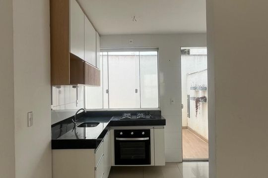 Cozinha de apartamento para alugar com 2 quartos, 60m² em Minas Caixa, Belo Horizonte