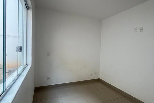 Quarto 1 de apartamento para alugar com 2 quartos, 60m² em Minas Caixa, Belo Horizonte