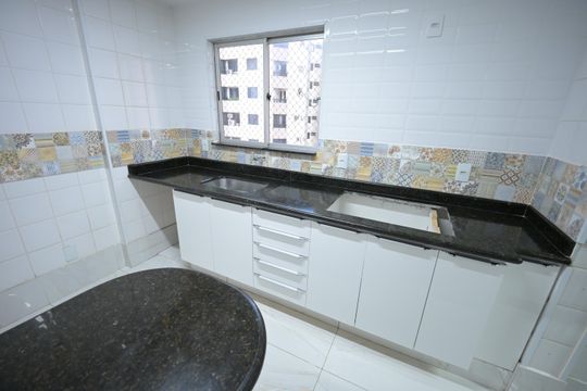 Apartamento para alugar com 3 quartos, 112m² em Nova Suiça, Goiânia