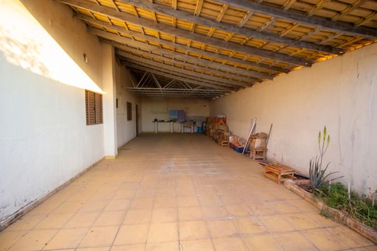 Área externa de casa à venda com 3 quartos, 233m² em Riacho Fundo Ii, Brasília