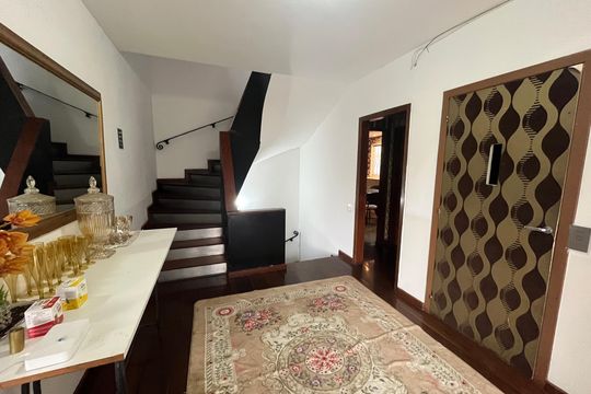 Casa para alugar com 3 quartos, 1000m² em Real Parque, São Paulo