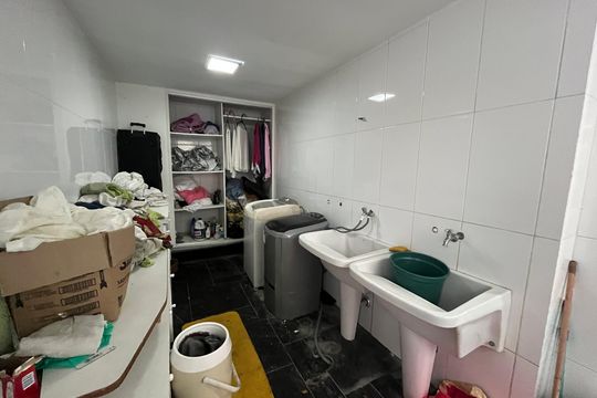 Área de serviço de casa para alugar com 3 quartos, 1000m² em Real Parque, São Paulo