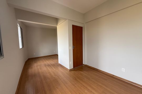 Apartamento para alugar com 3 quartos, 130m² em Jaqueline, Belo Horizonte