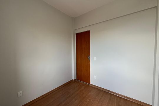 Apartamento para alugar com 3 quartos, 130m² em Jaqueline, Belo Horizonte