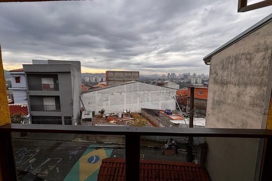 Sacada suíte  de casa à venda com 3 quartos, 180m² em Jardim Graziela, Barueri