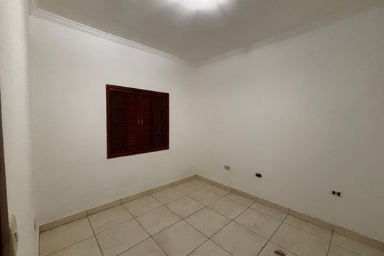 Quarto de casa à venda com 3 quartos, 180m² em Jardim Graziela, Barueri