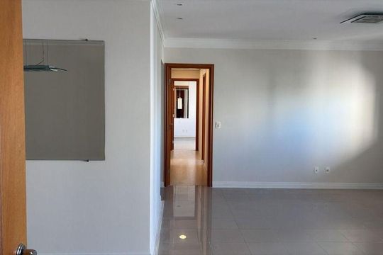 Apartamento para alugar com 3 quartos, 139m² em Tamboré, Santana de Parnaíba