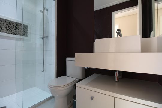 Banheiro Social de apartamento para alugar com 3 quartos, 84m² em Parque Reboucas, São Paulo